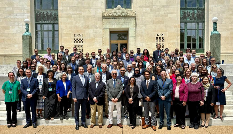 Primary-Care-Conference-group-photo-950x549