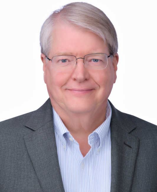 Dr.-Newton-headshot-aspect-ratio-532-650